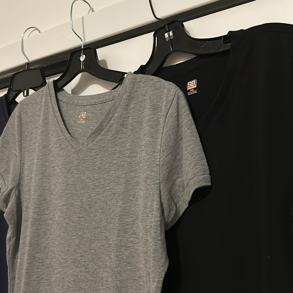 Set of 3 V-Neck T-shirts Size S